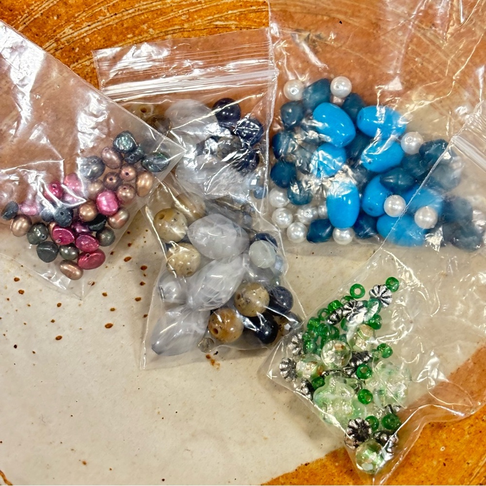 Assorted Bead Mix Collection (58 bags) - Picture 13 of 17